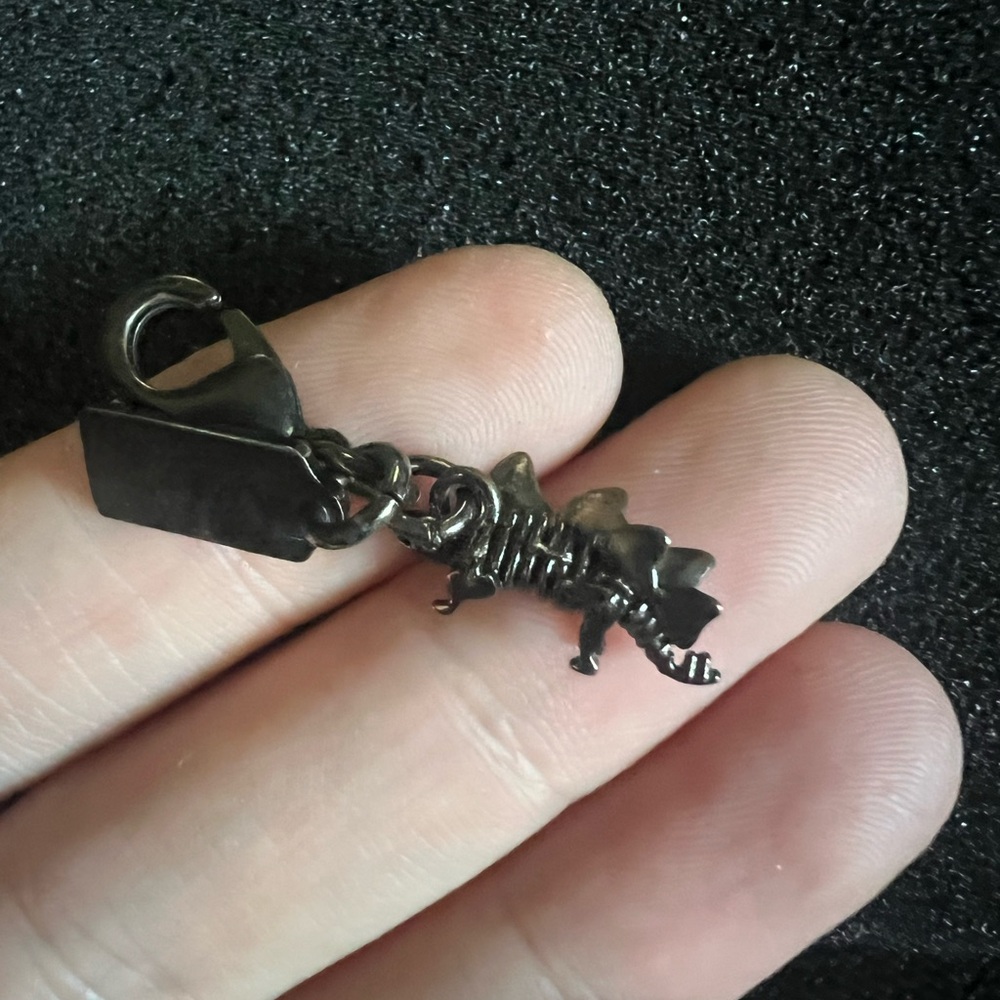 Coach Stegosaurus charms: please read the description - Picture 5 of 7
